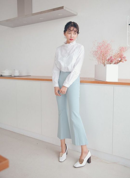 藍白穿搭　優雅 